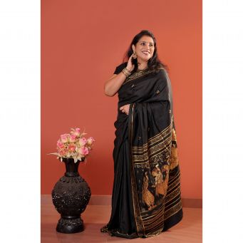 NichePlus Signature Hand-Painted Sarees